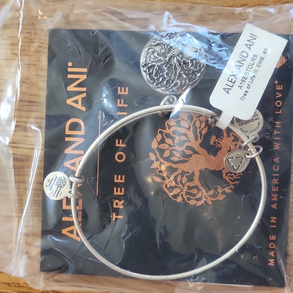 NIB Alex and Ani Tree of Life Bracelet - Picture 2 of 4